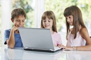 Tips Keamanan Internet untuk Remaja dan Orang Tua