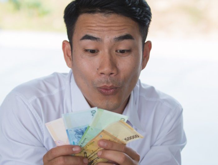 Gaji Tidak Cukup? Begini Cara Mengelola dengan Bijak